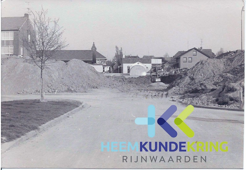 Lobith 04-1974 Bouw tunnel -Transeedijk-Komstraat (8)